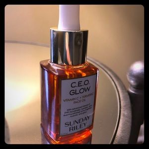 Full size Sunday Riley CEO Glow